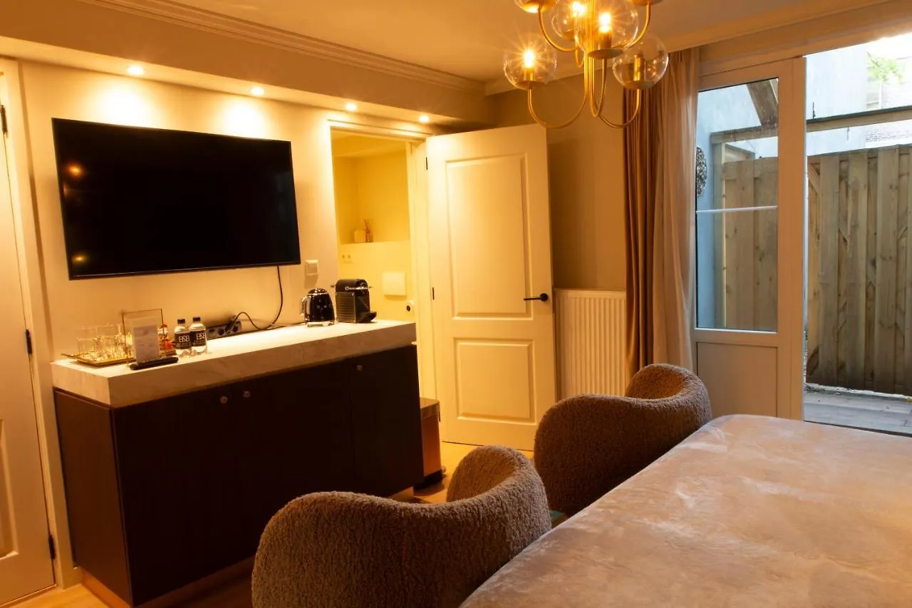 B&B Midtown Amsterdam Suites לינה וארוחת בוקר